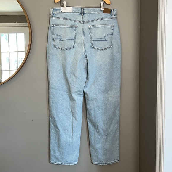 NWT American Eagle Highest Waist Baggy Straight Jeans Size 16 - Picture 2 of 5